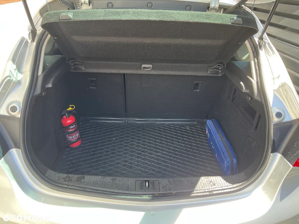 Opel Astra 1.4 T Sport - 2