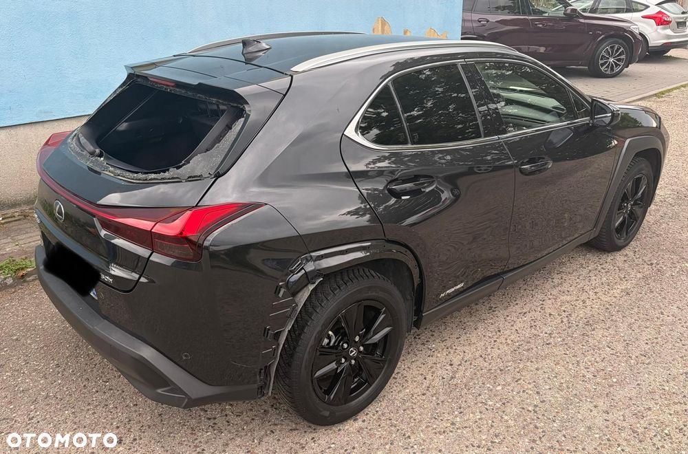 Lexus UX - 7