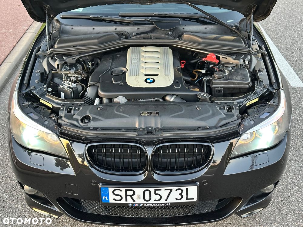 BMW Seria 5 525d - 40