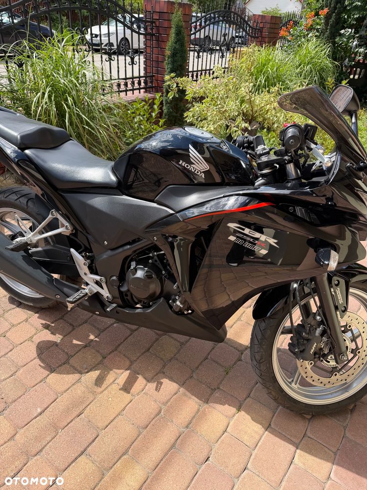 Honda CBR - 6