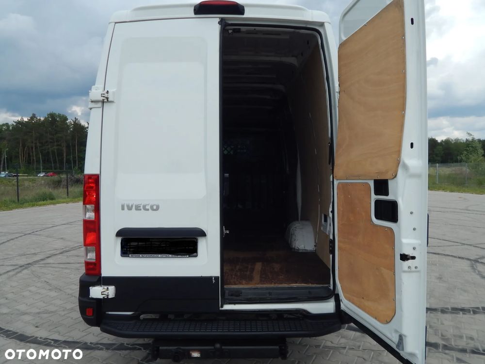 Iveco DAILY 35S15 2,3HPI L2H2 LIFT - 23