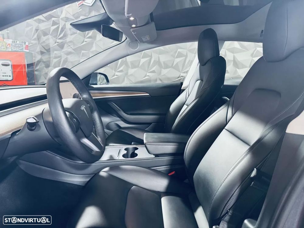 Tesla Model 3 Long Range AWD Dual Motor Performance - 31