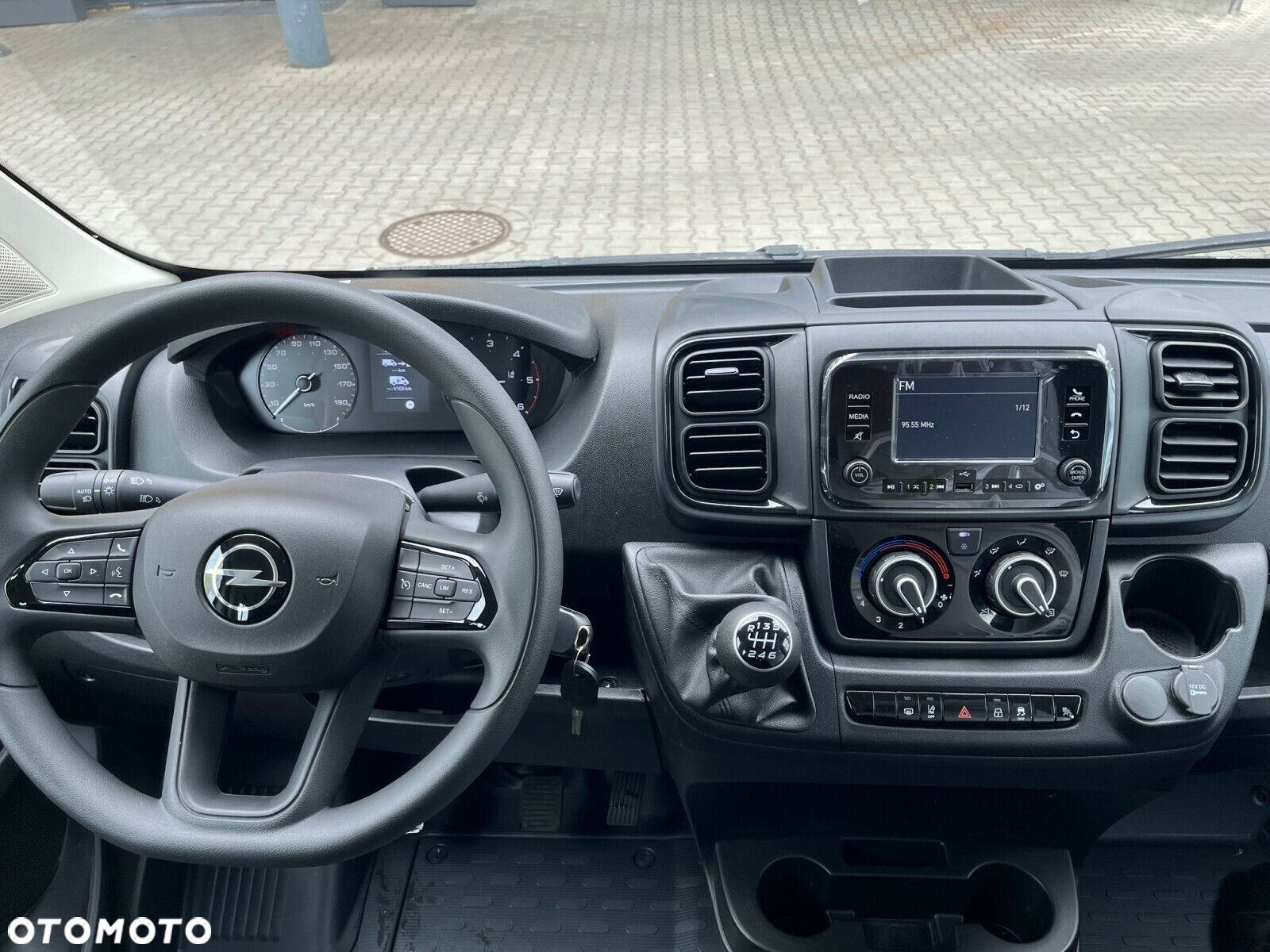 Opel movano Movano Załogowe ze skrzynią L3 2.2 Diesel 140KM MT6 - 6