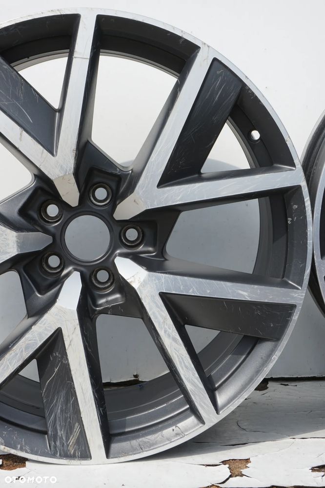 VW Volkswagen 5x112 20 9J et33 760601025R FV - 5
