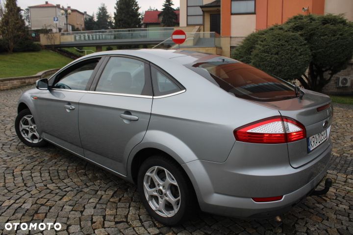 Ford Mondeo 2.0 Ambiente - 5