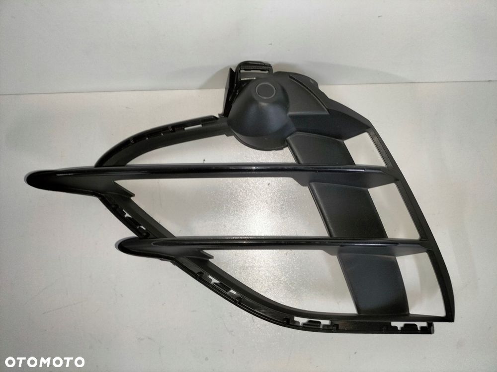 atrapa kratka zderzaka przód lewa mercedes e klasa w214 63 amg 22- - 4