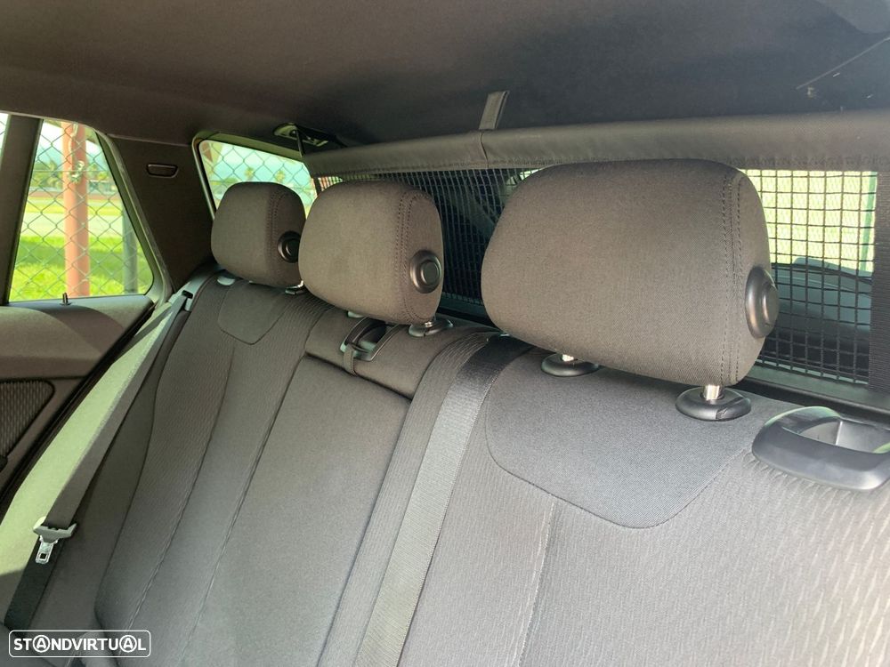 BMW 320 d Auto Pack M - 19