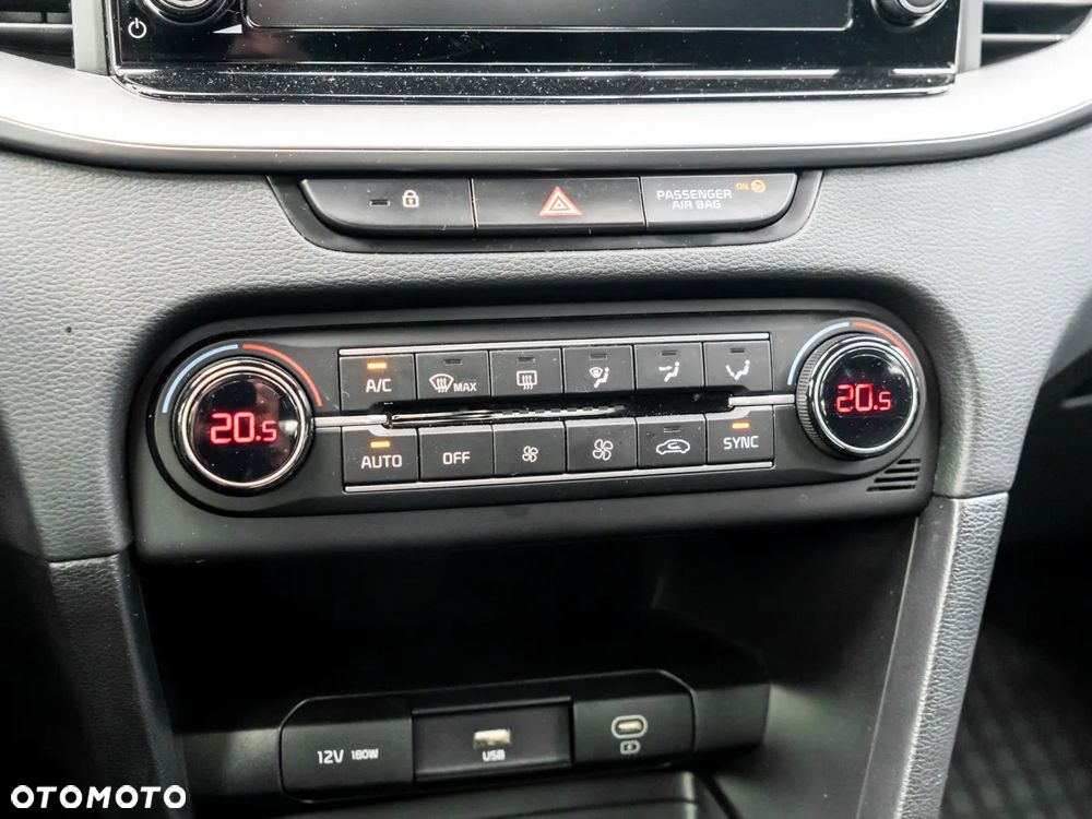 Kia XCeed 1.5 T-GDI M - 16
