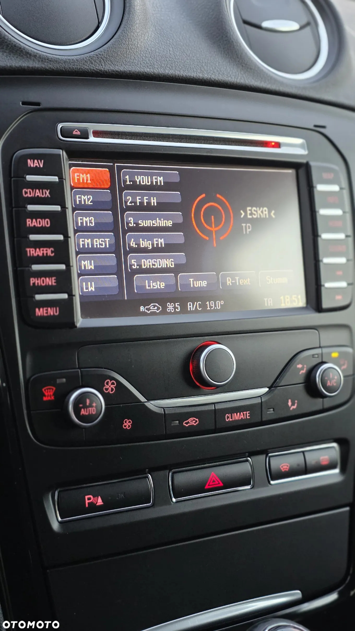 Ford Mondeo - 24