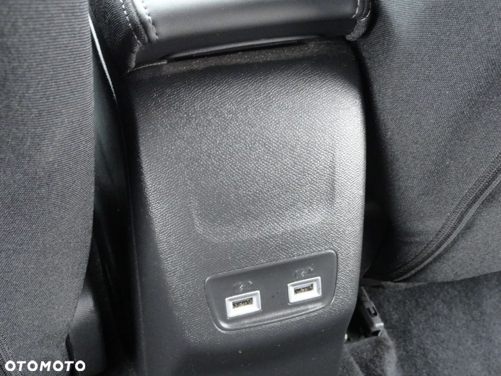 Peugeot 2008 - 14