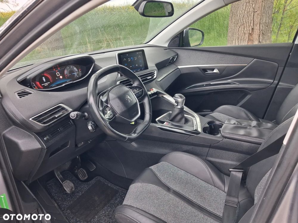 Peugeot 5008 BlueHDi 130 Active - 12