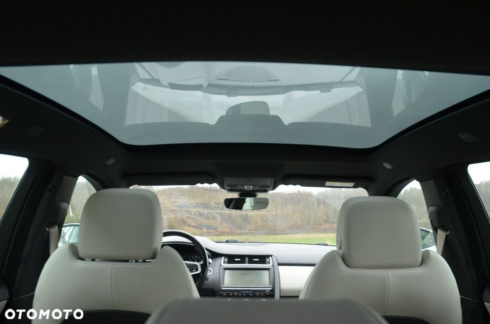 Jaguar E-Pace 2.0 i4P AWD R-Dynamic - 27