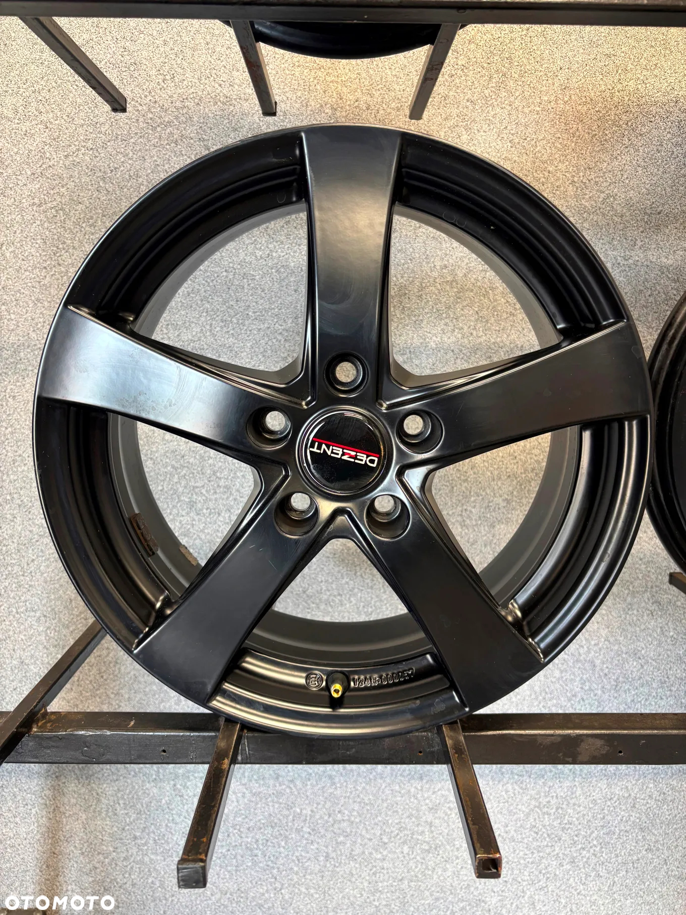 4 FELGI ALU. VW GOLF 5,6,7,CADDY,TOURAN,SEAT LEON,SKODA OCTAVIA 2,3 16'' 6,5J ET46  DEZENT GERMANY - 8
