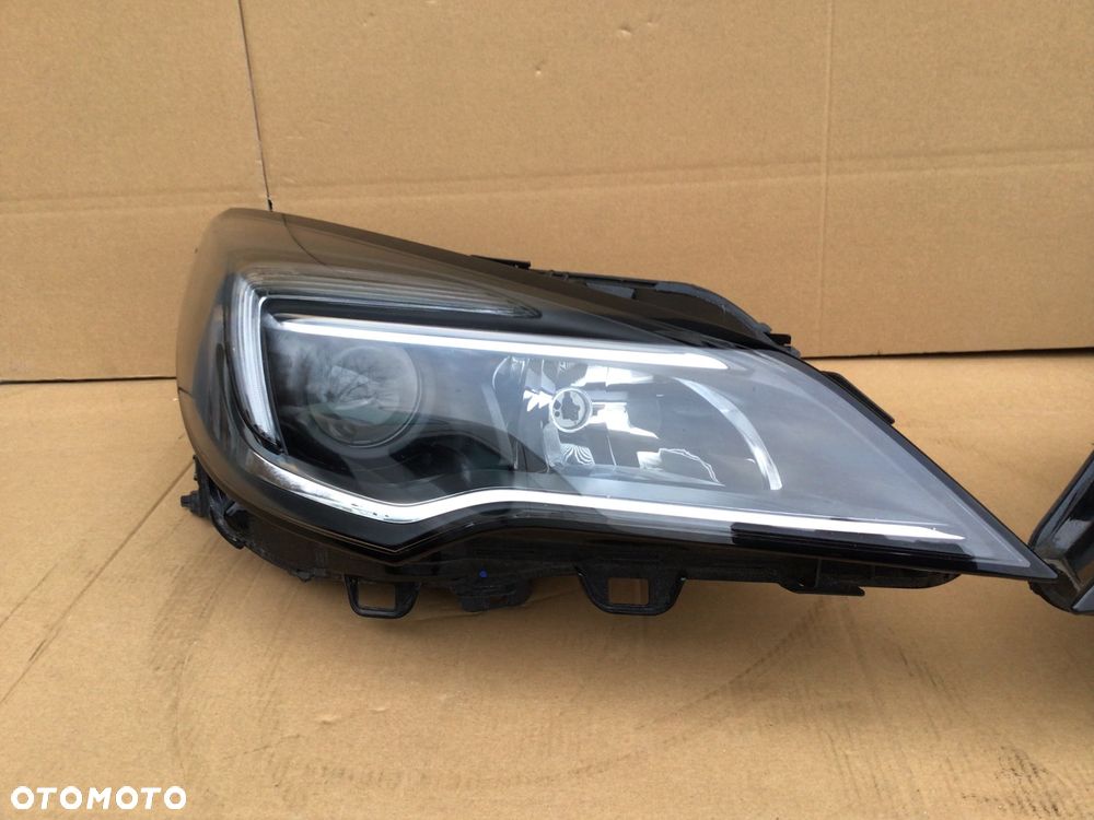 Lampa przednia lewa prawa Opel Astra V 5 K soczewka led - 2