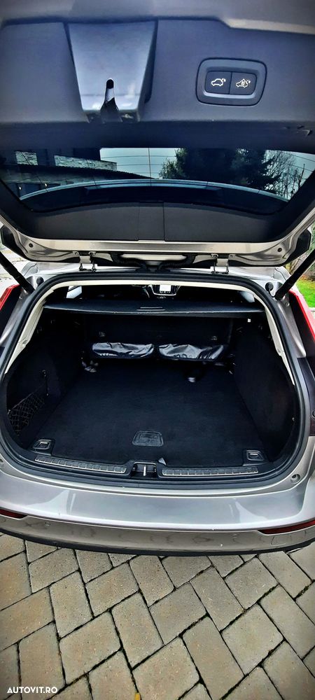 Volvo V60 D3 Geartronic Momentum Core - 11