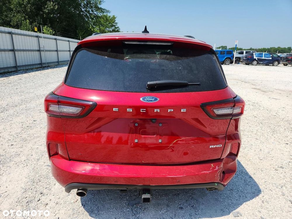 Ford Escape - 8