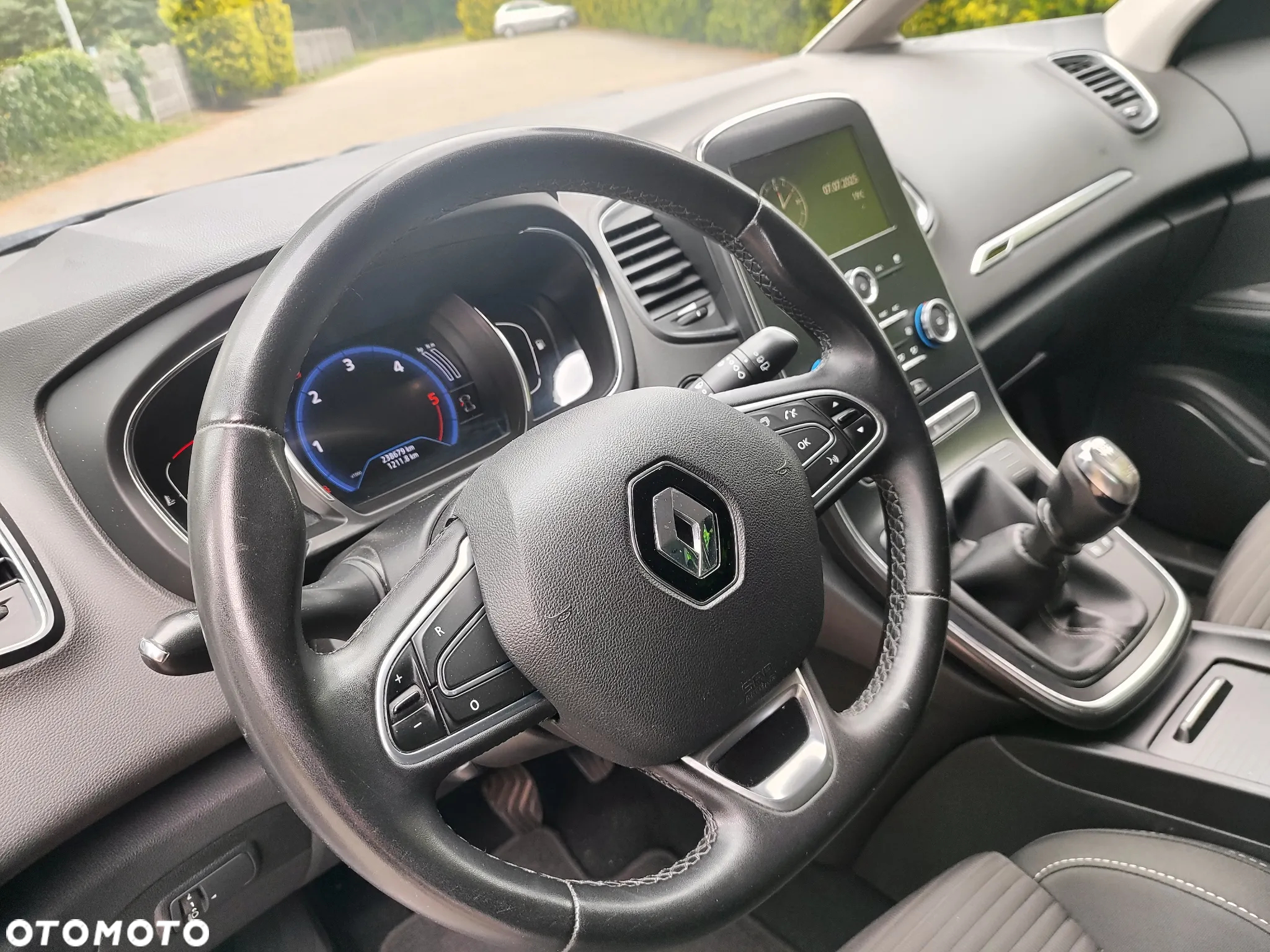 Renault Grand Scenic Gr 1.7 Blue dCi Zen - 10