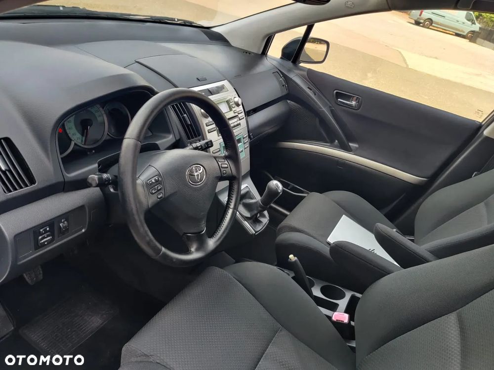 Toyota Corolla Verso 1.6 Sol - 27