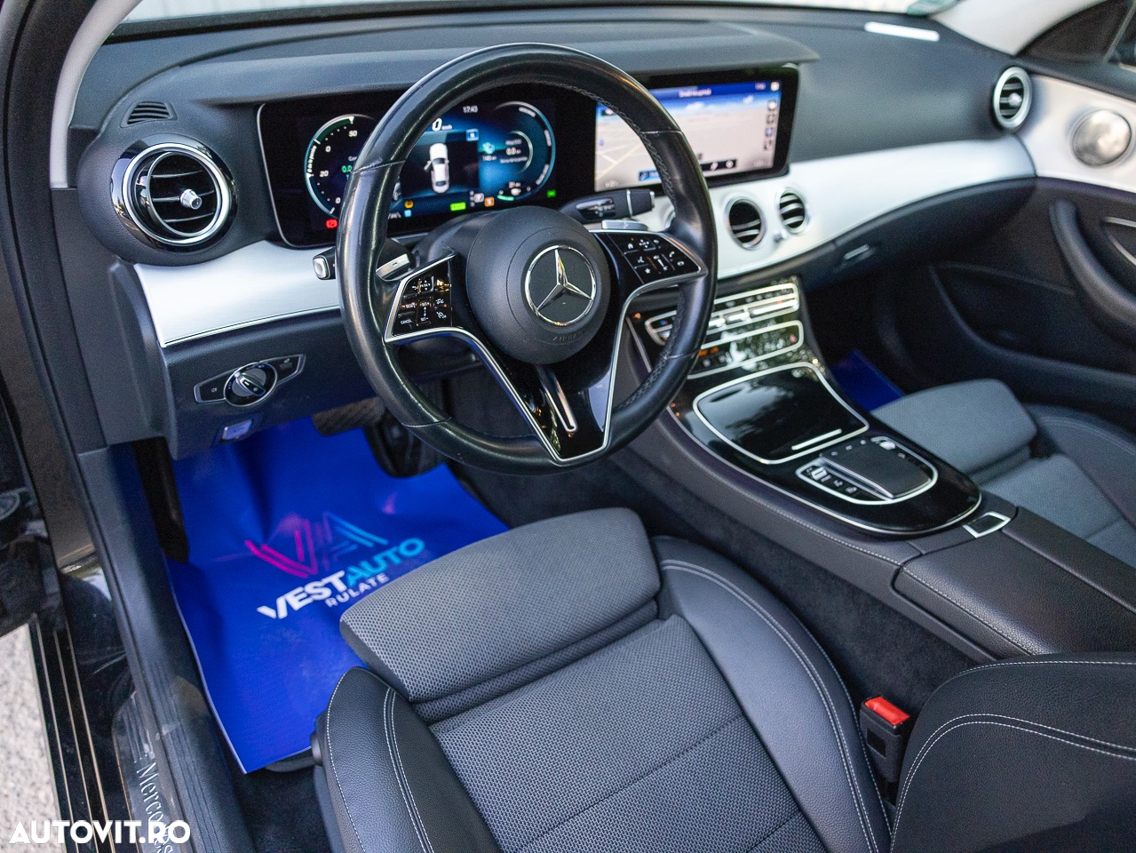 Mercedes-Benz E 300 de 4MATIC Aut. - 4
