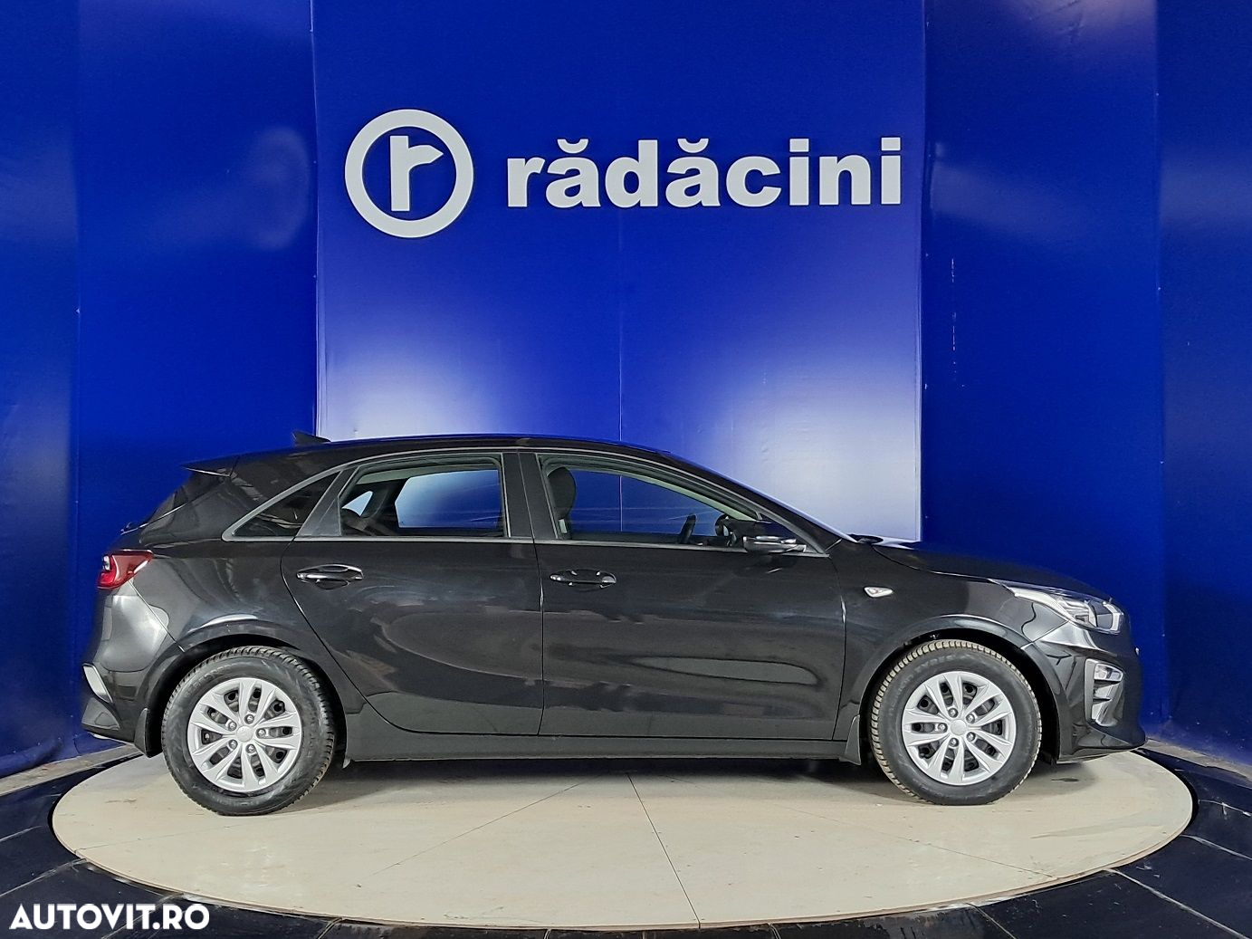 Kia Ceed - 9