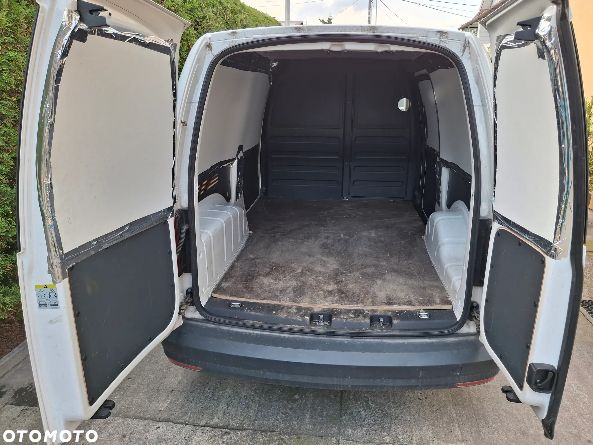 Volkswagen Caddy - 34
