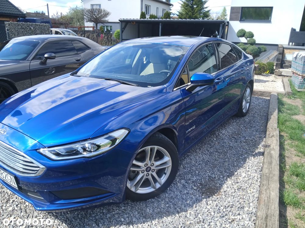Ford Fusion - 4