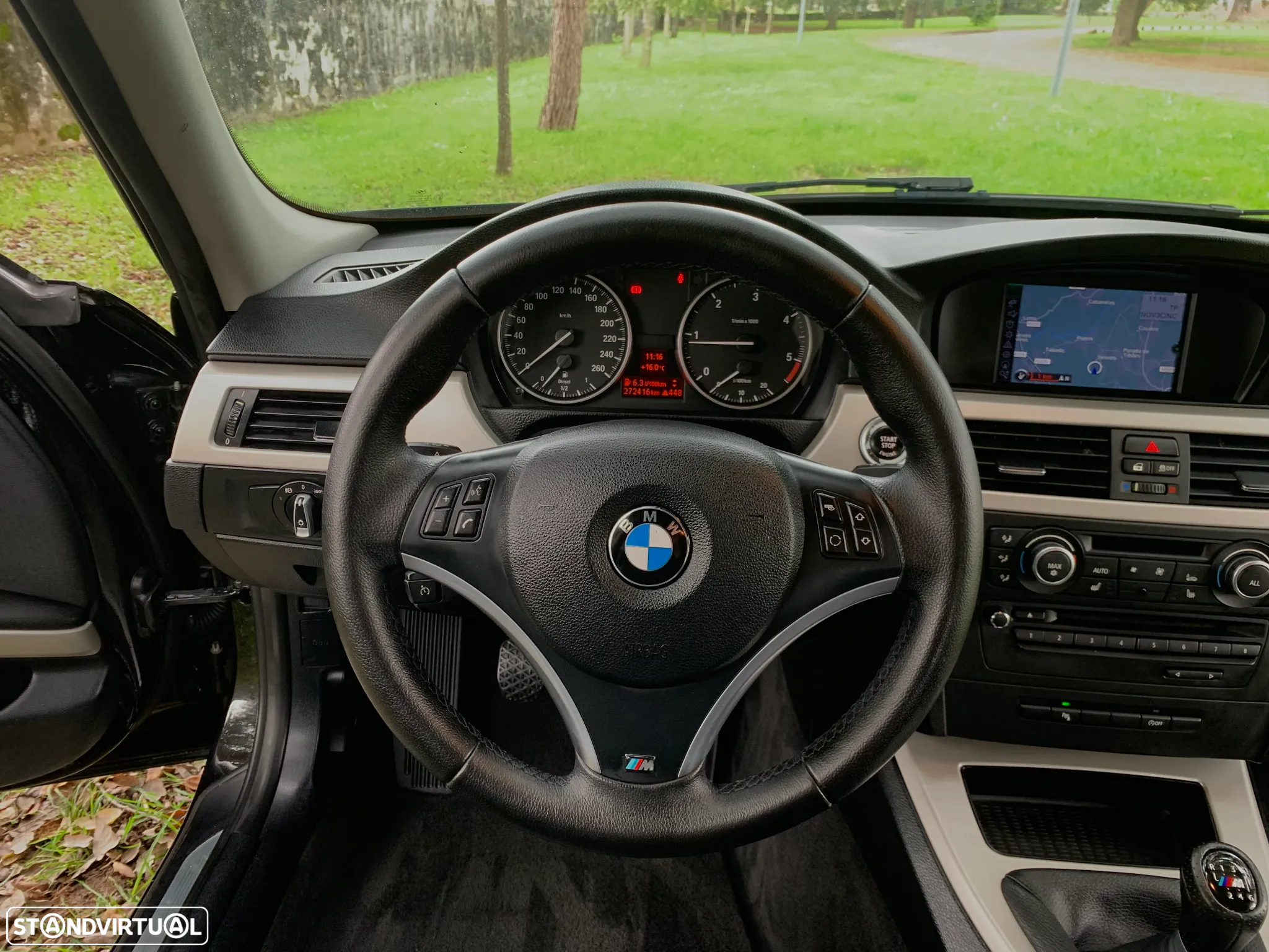 BMW 318 d Touring Pack M - 32