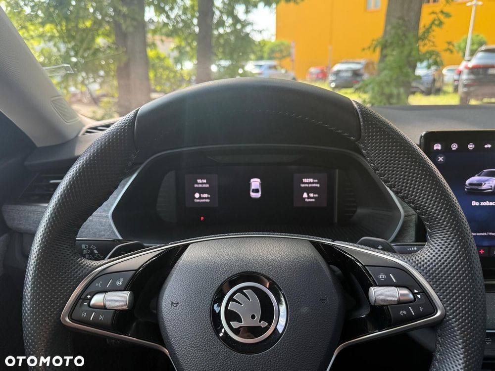 Skoda Octavia 2.0 TDI Selection DSG - 9