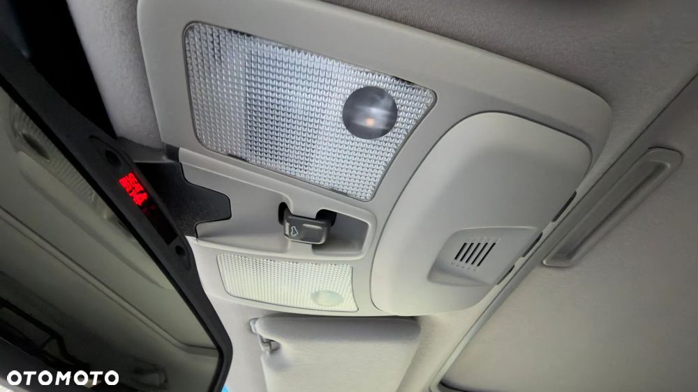 Volvo XC 70 D5 AWD Ocean Race - 12