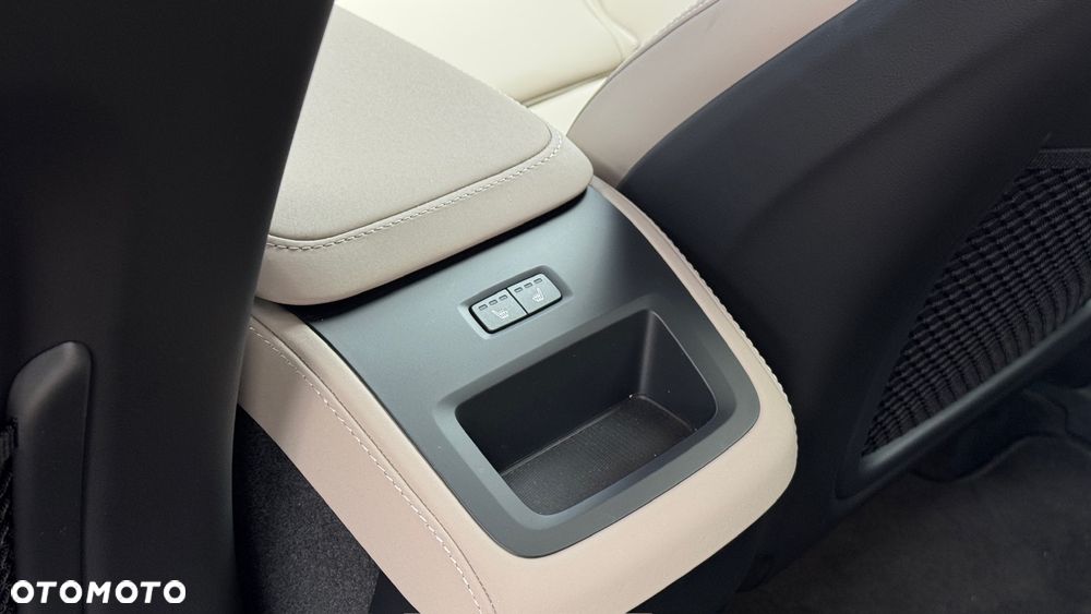 Volvo XC 90 B5 B AWD Plus Bright - 19