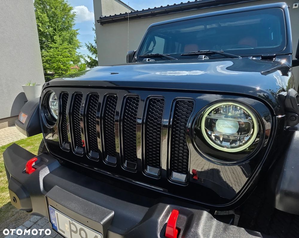 Jeep Wrangler - 32