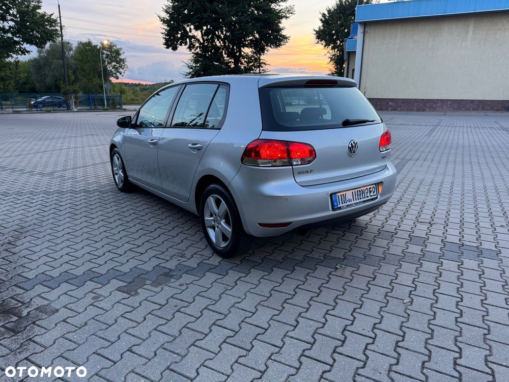 Volkswagen Golf 1.6 TDI Highline - 7