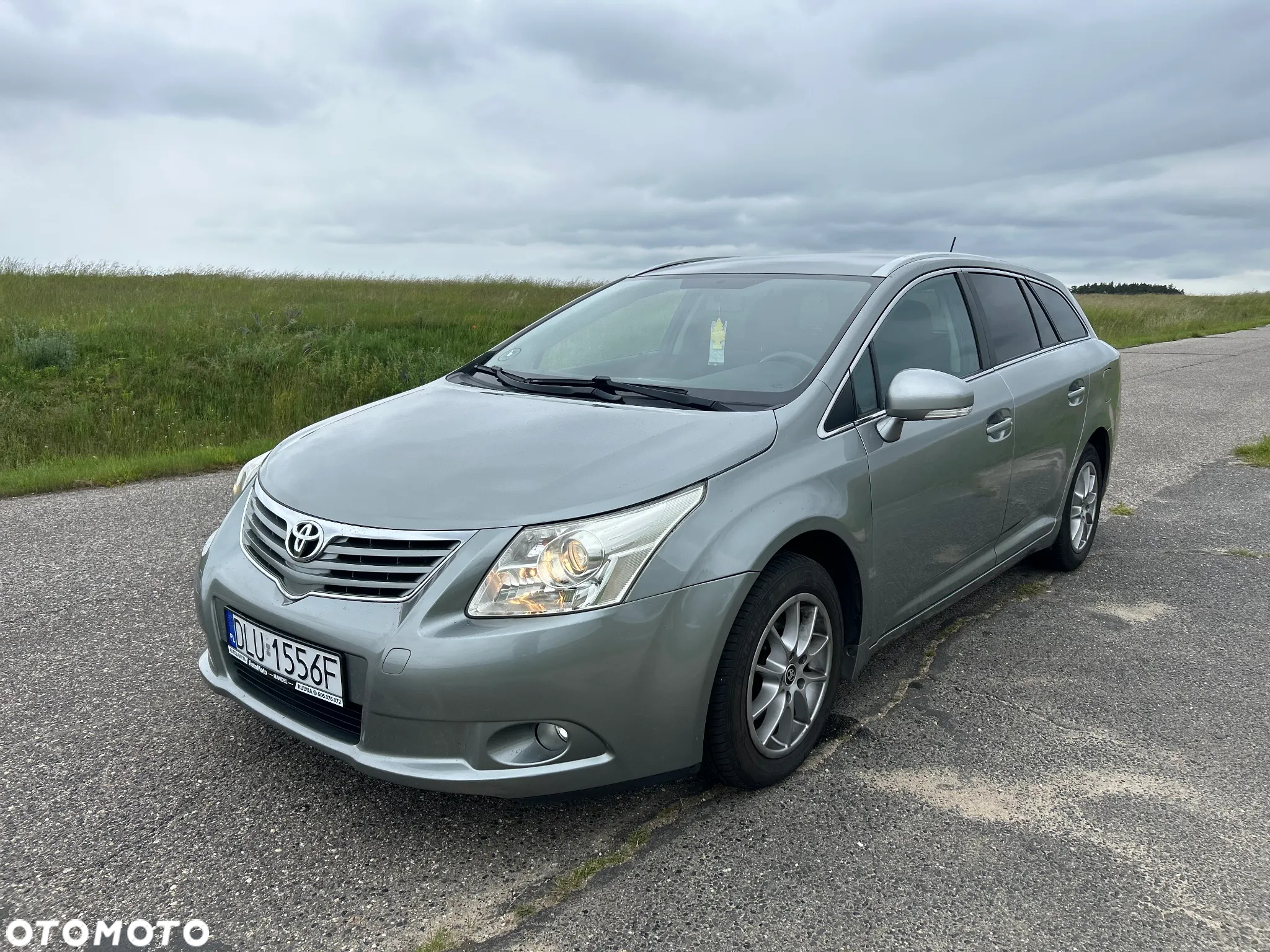 Toyota Avensis 2.0 D-4D Premium - 3