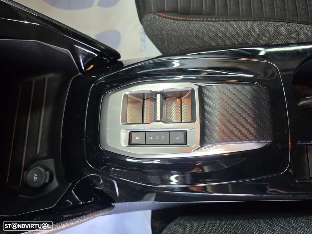 Peugeot e-2008 50 kWh Active Pack - 13