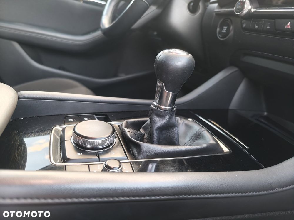 Mazda 3 e-SKYACTIV-G 122 M HYBRID EXCLUSIVE-LINE - 11