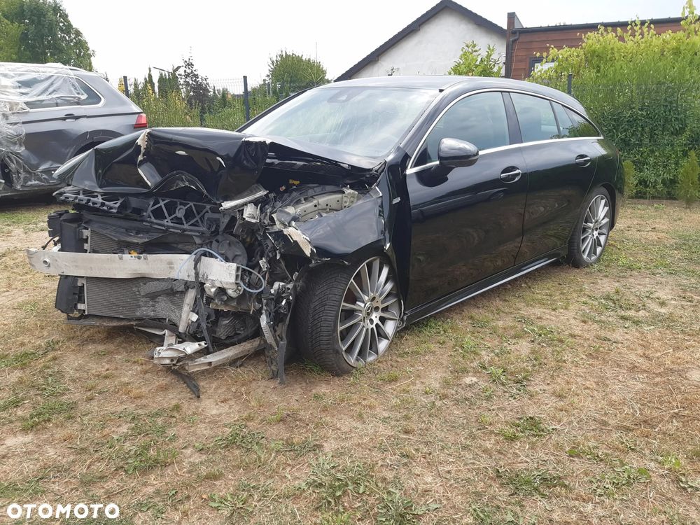 Mercedes-Benz CLA 180 7G-DCT AMG Line Advanced Plus - 2