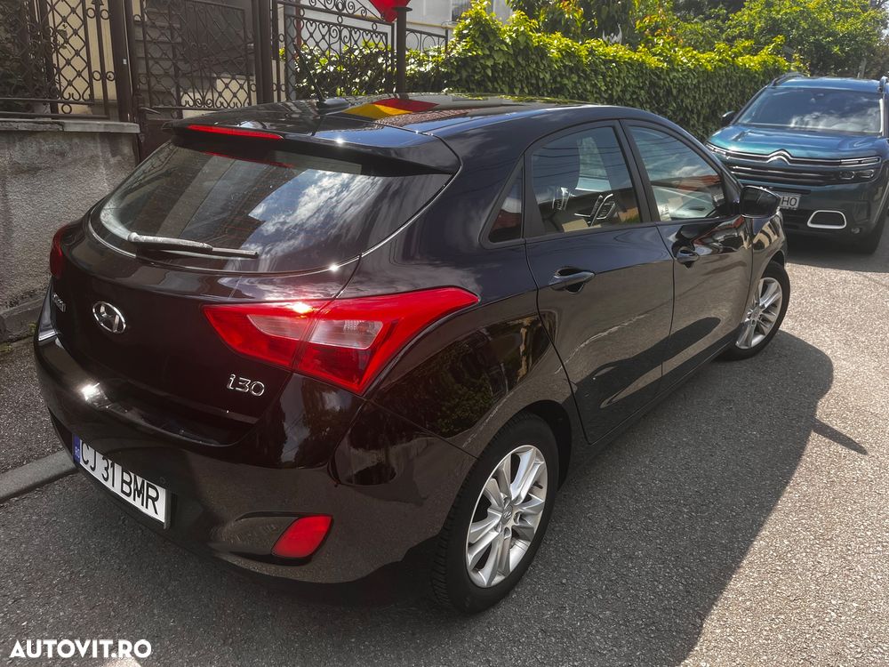 Hyundai i30 1.6 CRDI Comfort - 8