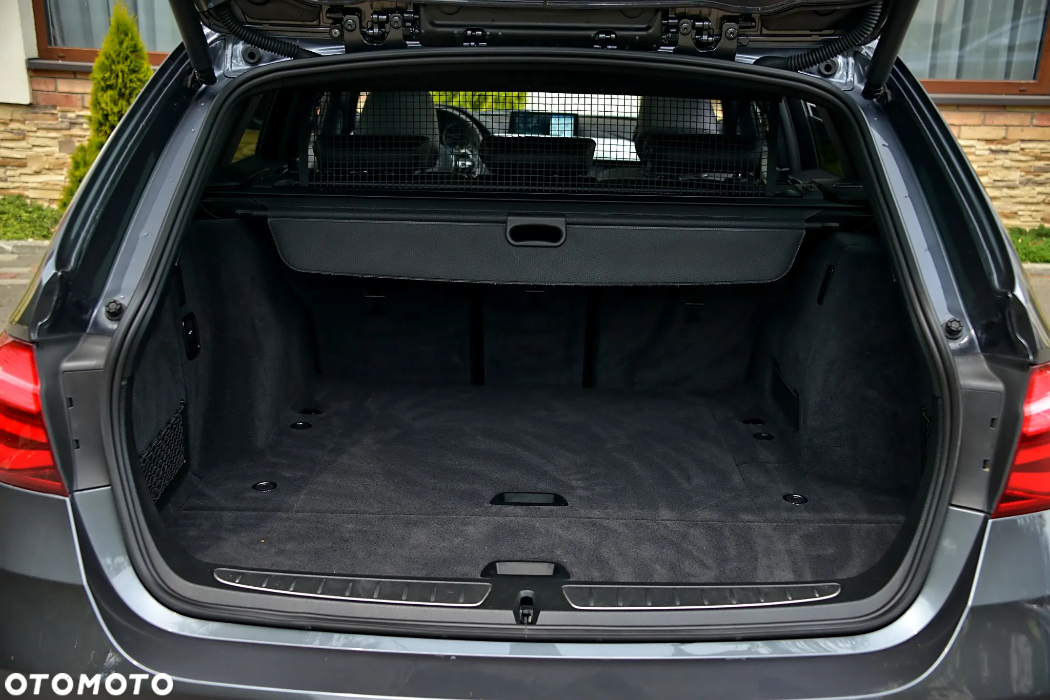BMW Seria 3 325d Touring M Sport - 38