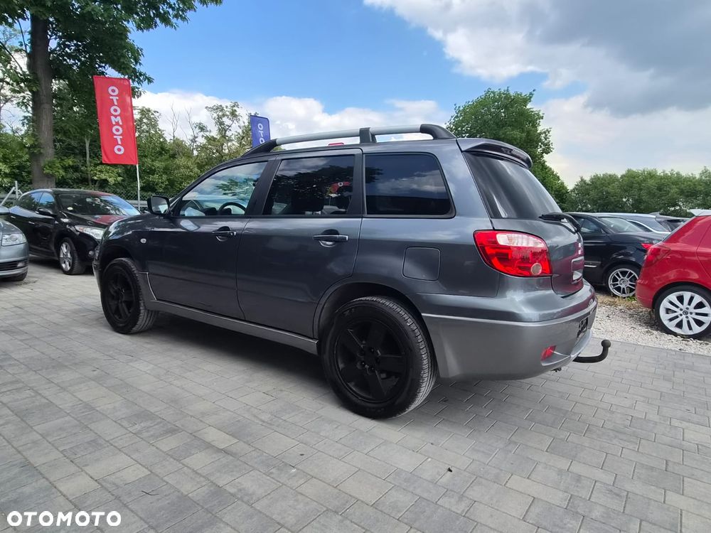 Mitsubishi Outlander 2.0 Comfort - 12
