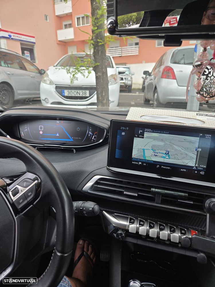 Peugeot 3008 BlueHDi 130 Stop & Start EAT8 Allure - 12