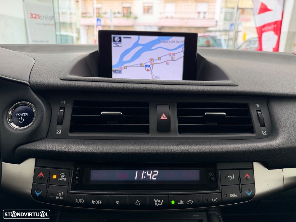 Lexus CT 200h Urban Edition - 15