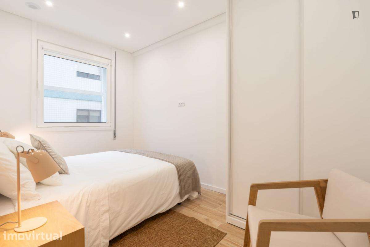 Apartamento com 2 quartos - localizado em Paranhos Porto - Grande imagem: 5/38