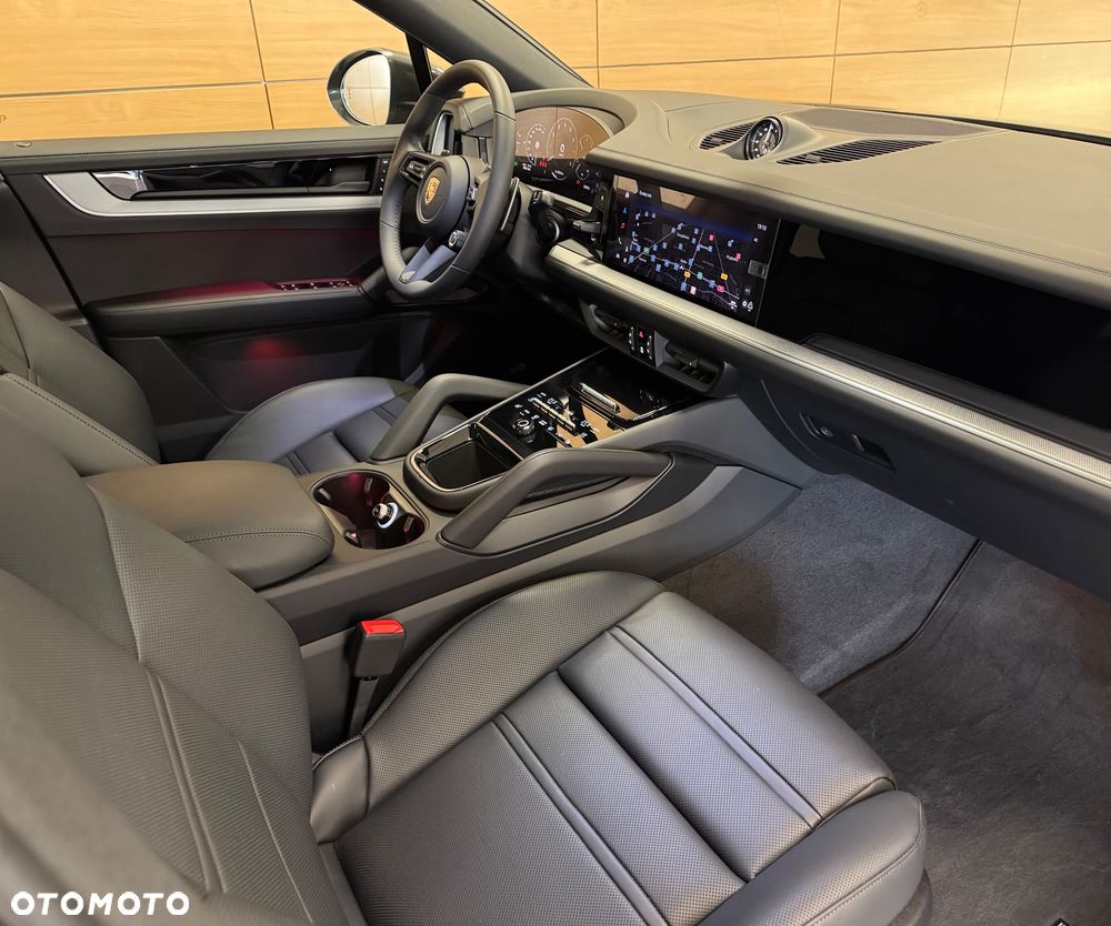 Porsche Cayenne Standard - 10