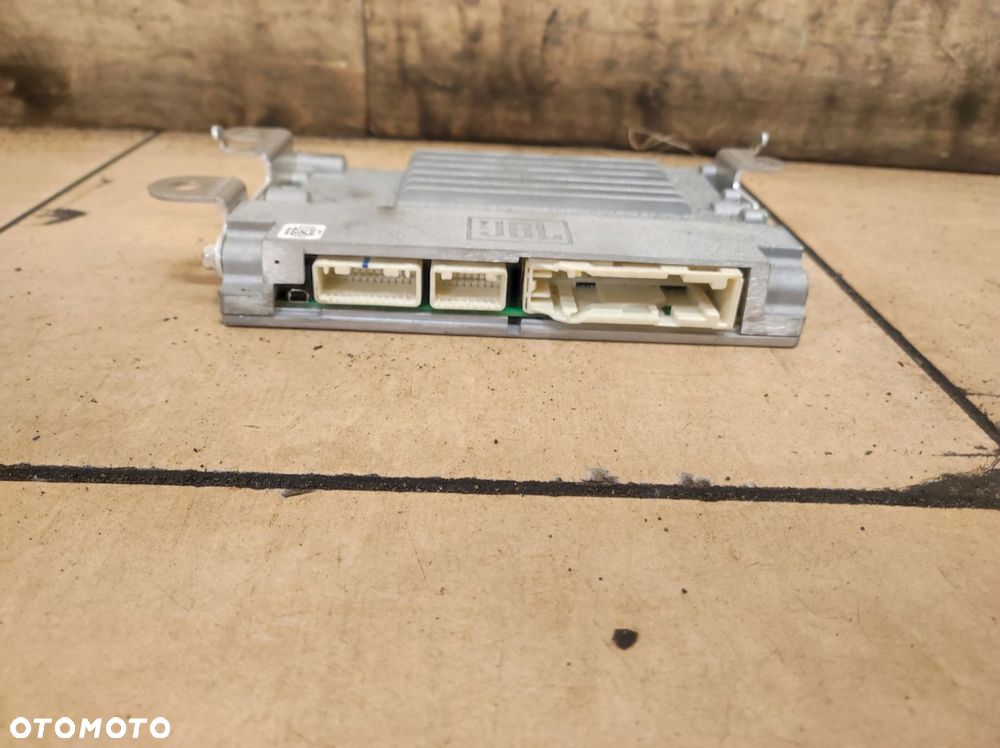 wzmacniacz radia subwoofera jbl rav4 v 5 - 3