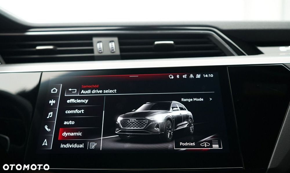 Audi Q8 e-tron - 36