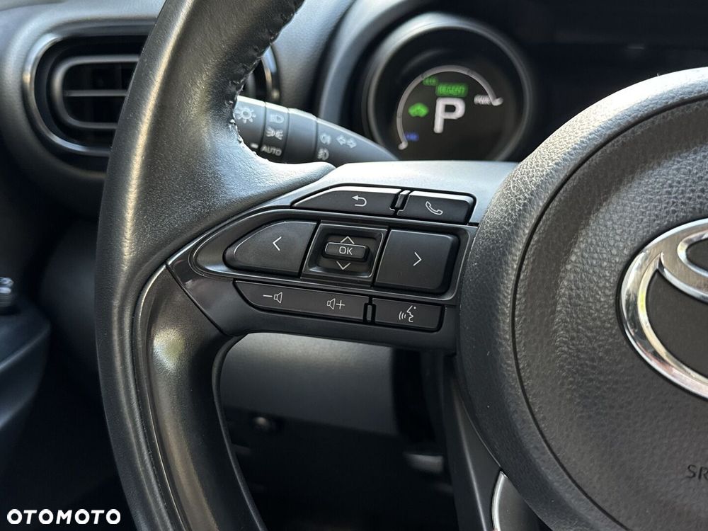 Toyota Yaris Cross Hybrid 1.5 Comfort - 17