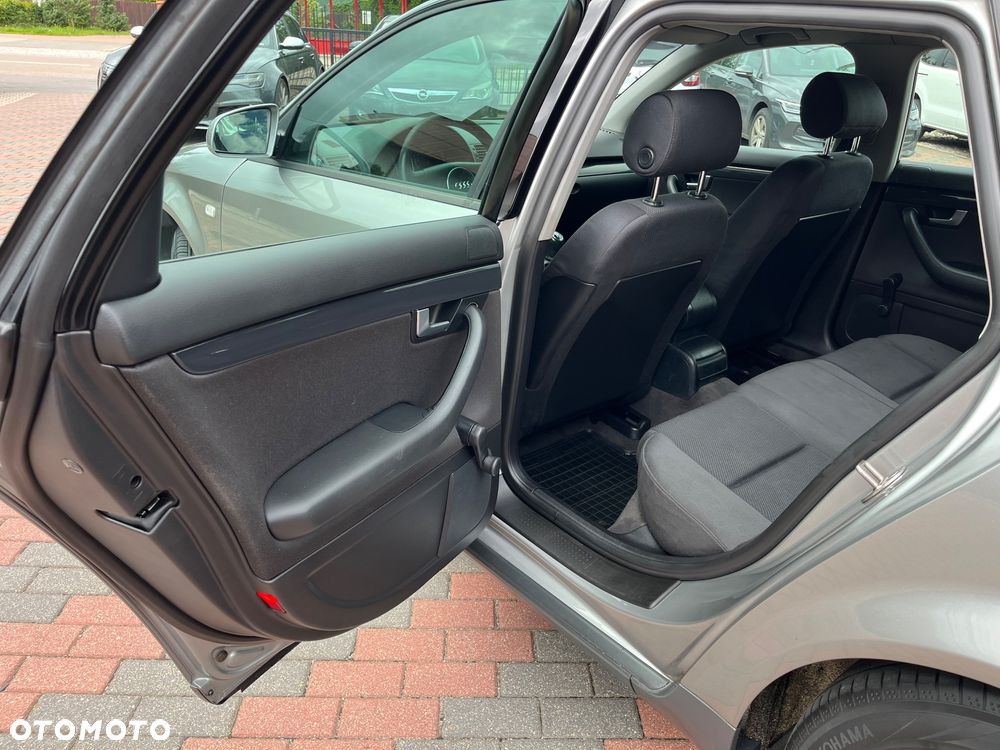 Audi A4 Avant - 19