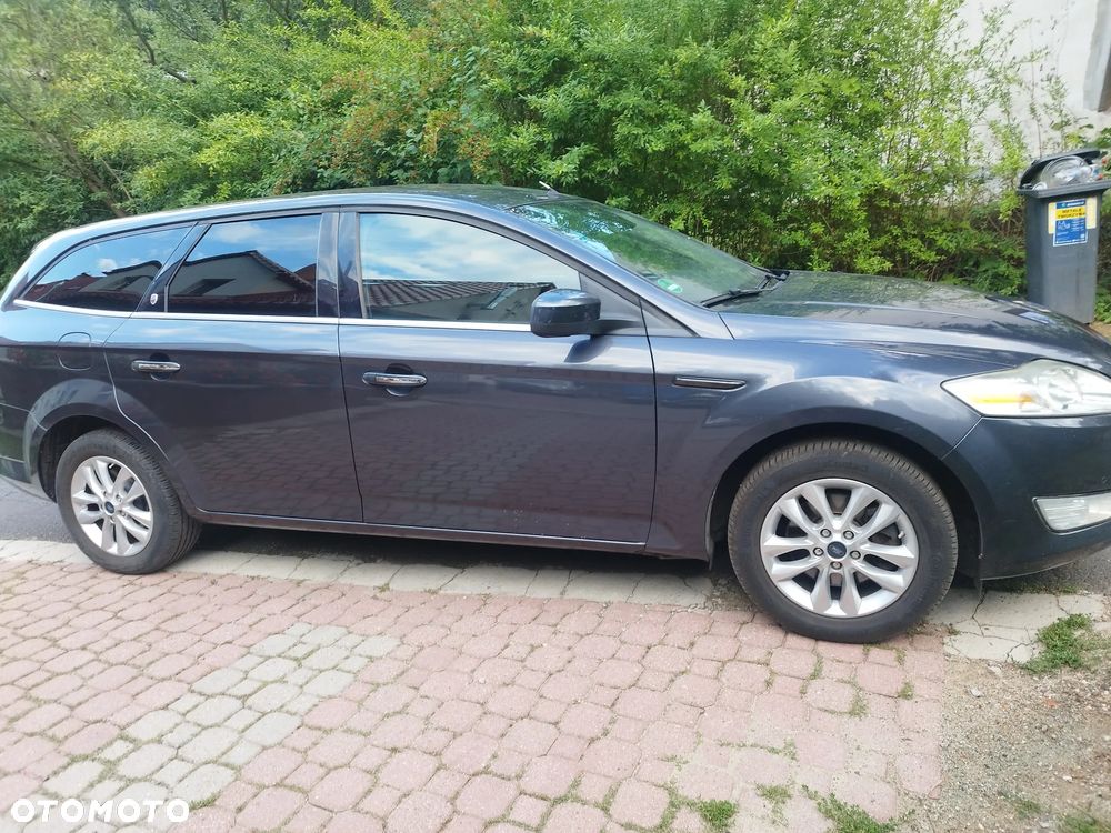 Ford Mondeo 2.0 Ghia Executive - 4