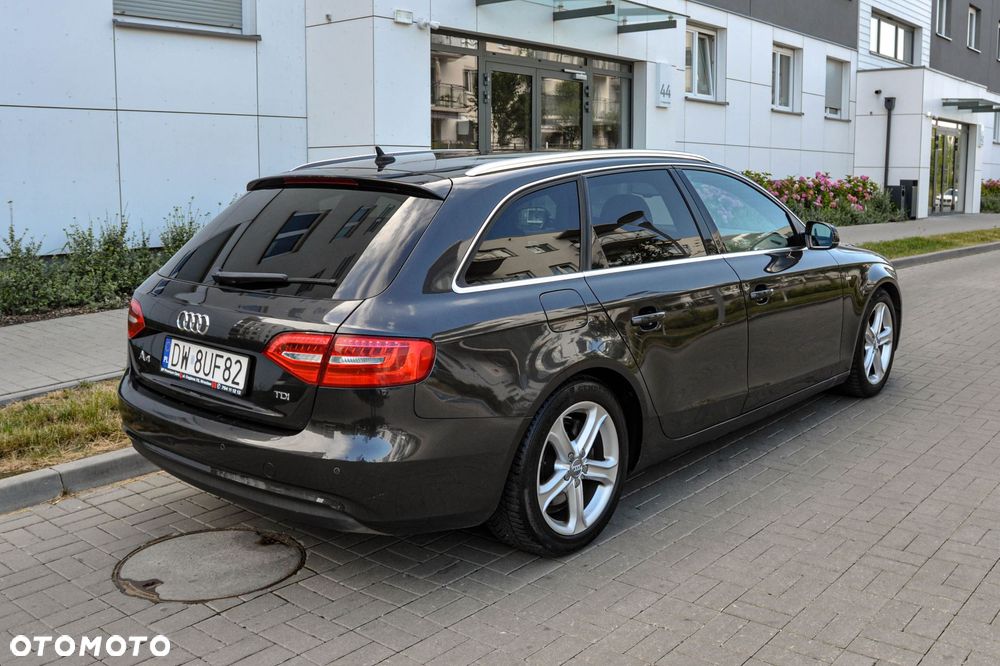 Audi A4 Avant - 4