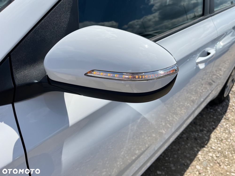Hyundai i20 1.2 Trend - 29